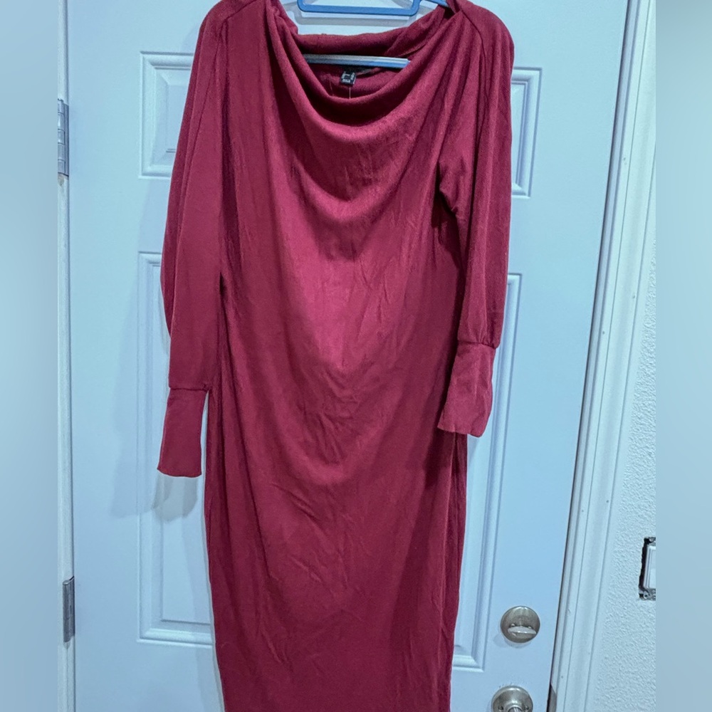FOREVER 21 - LONG RIBBED DRESS BOAT NECK